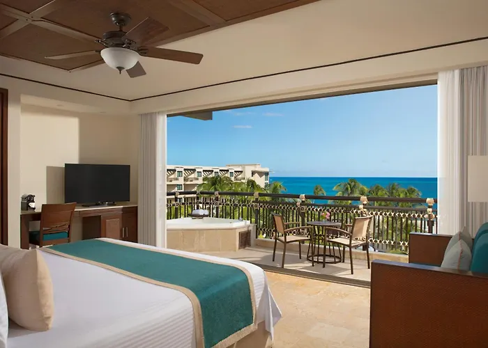 Resort Dreams Riviera Cancun &
